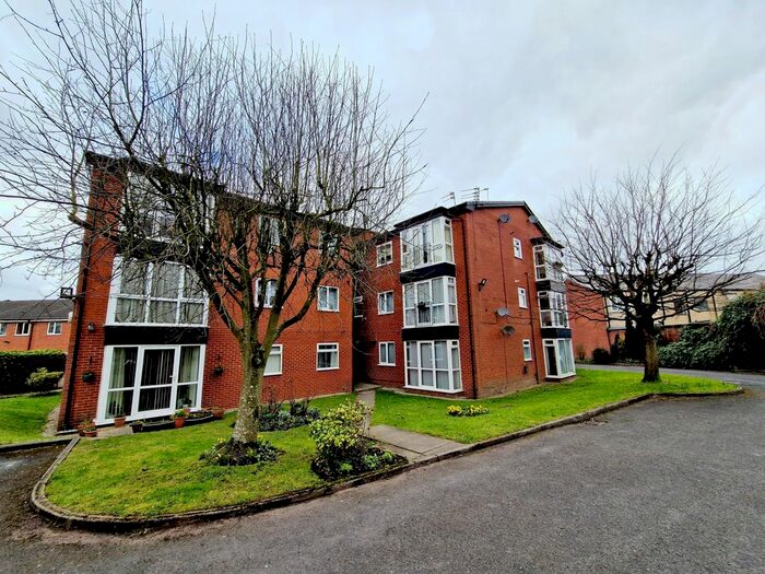 2 Bedroom Flat To Rent In Heaton Court, Prestwich, Manchester, M25