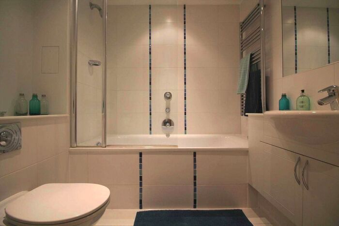1 Bedroom Flat To Rent In Corsell House, Brentford, TW8