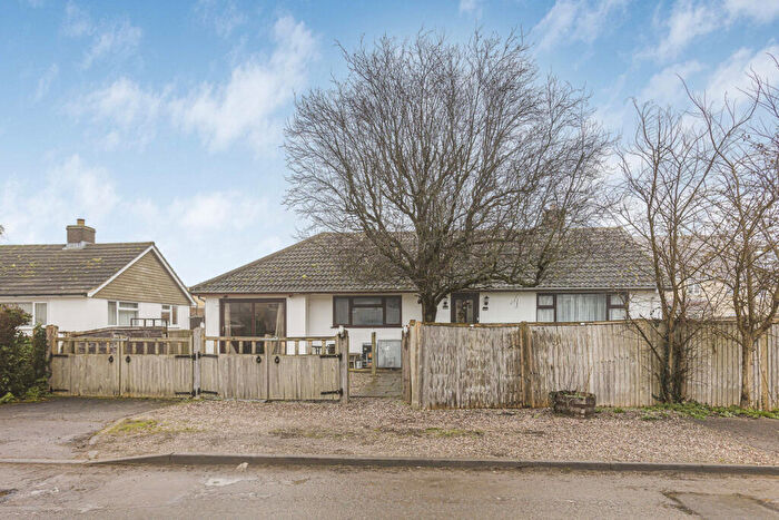 4 Bedroom Detached Bungalow For Sale In Fewcott Road, Fritwell, OX27