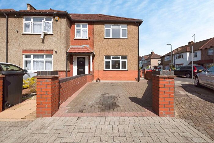 2 Bedroom End Of Terrace House For Sale In Lewis Crescent, London, NW10
