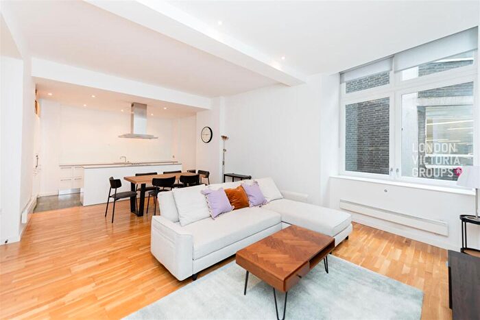 2 Bedroom Apartment To Rent In Knights Court, St. John's Place, London, EC1M