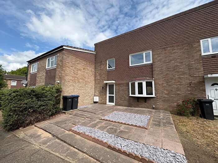 3 Bedroom House To Rent In Green Hills, Harlow, CM20