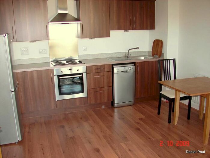 1 Bedroom Flat To Rent In Clayponds Lane, Brentford, TW8