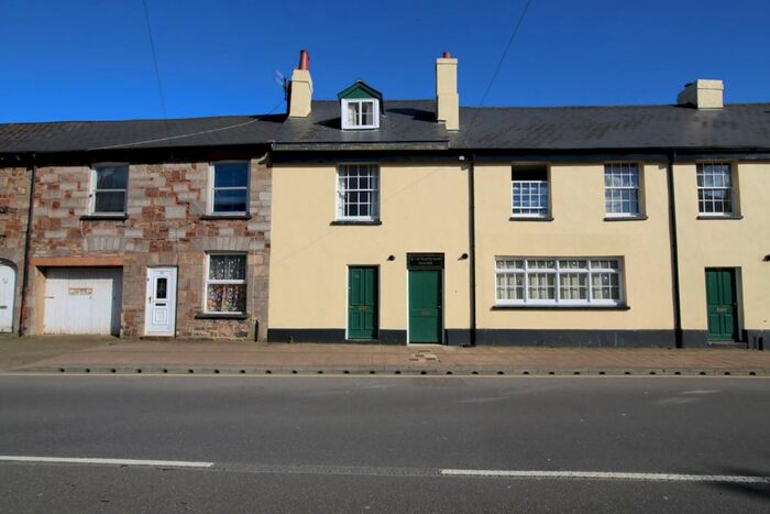 2 Bedroom Terraced House To Rent In Westexe South, Tiverton, EX16