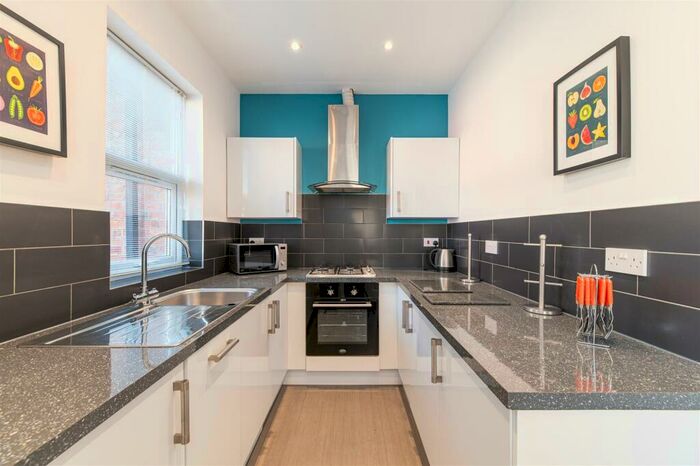 2 Bedroom Apartment To Rent In Meldon Terrace, Heaton, Newcastle Upon Tyne, NE6