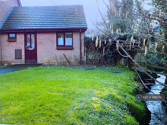 1 Bedroom Bungalow To Rent In St. Thomas Court, Fair Oak, Eastleigh, SO50