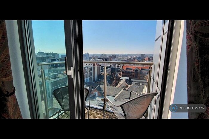 1 Bedroom Flat To Rent In Basilica, Leeds, LS1