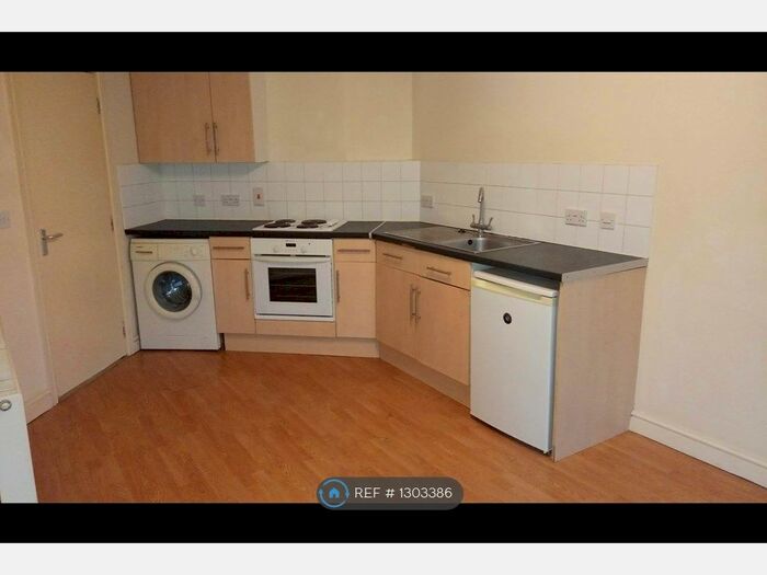 1 Bedroom Flat To Rent In Liverpool Road, Stoke-On-Trent ST4