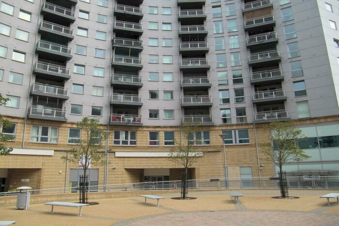 2 Bedroom Apartment To Rent In Crown Heights, RG21