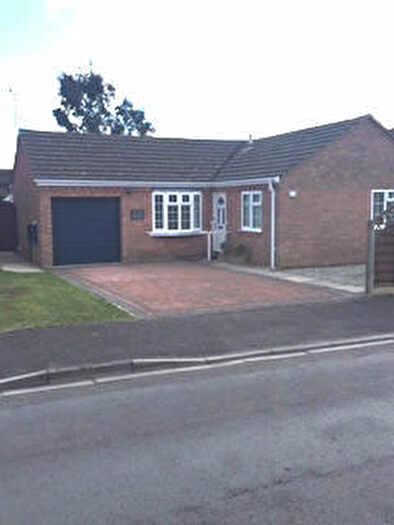 3 Bedroom Bungalow For Sale In Larkspur Gardens, SO45