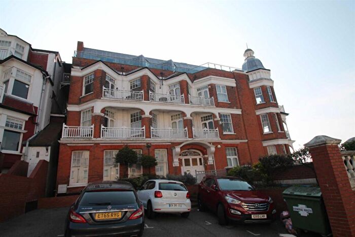 2 Bedroom Apartment To Rent In Palmeira Mansions, Palmeira Avenue, Westcliff On Sea, SS0