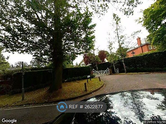3 Bedroom Flat To Rent In Sandy Way, Cobham, KT11