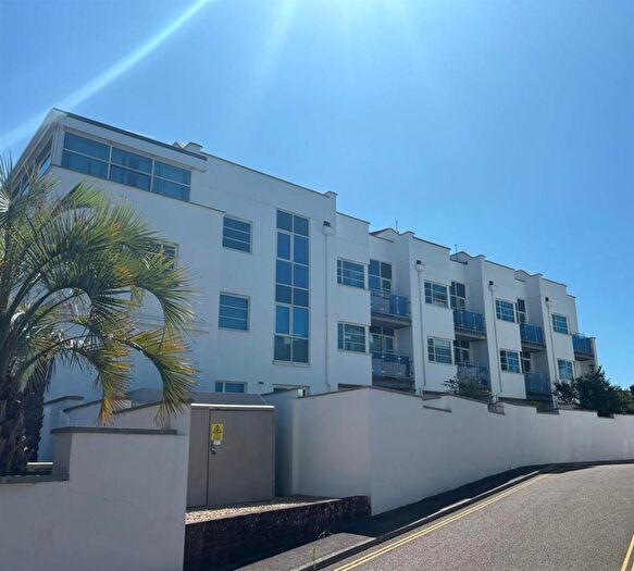 4 Bedroom Terraced House To Rent In Magdalen Road, Exeter, EX2