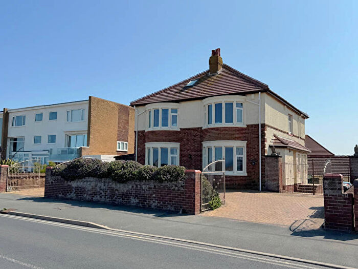 4 Bedroom Detached House For Sale In North Promenade - Thornton Cleveleys -, FY5