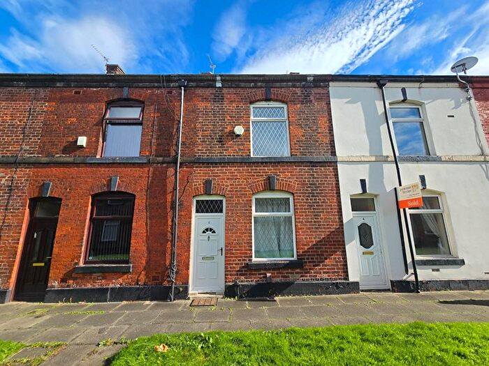 2 Bedroom Terraced House For Sale In Duckworth Street, Bury, BL9