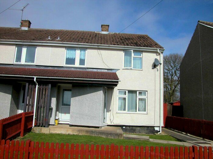 3 Bedroom House To Rent In Llewellyn Walk, NN18