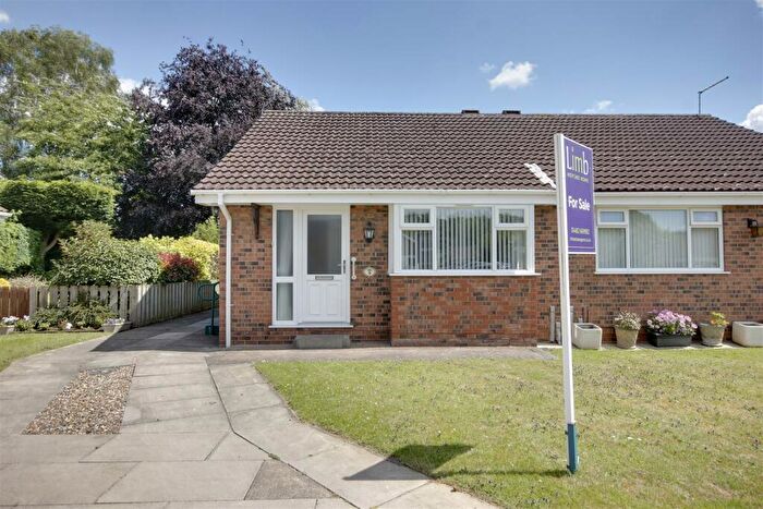 2 Bedroom Semi-Detached Bungalow For Sale In Wold View, South Cave, HU15