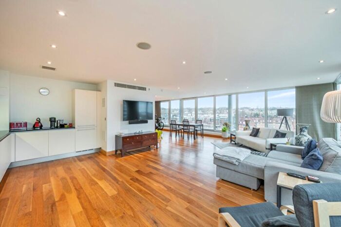 2 Bedroom Penthouse For Sale In The Panoramic, Pond Street, Hampstead, NW3