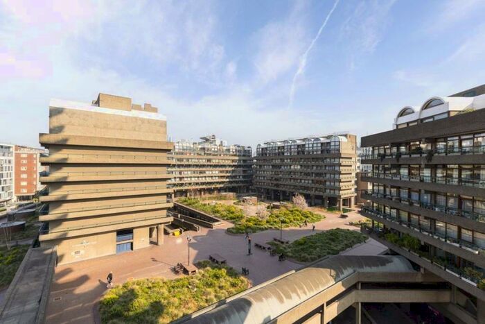 2 Bedroom Apartment To Rent In Barbican, London, EC2Y