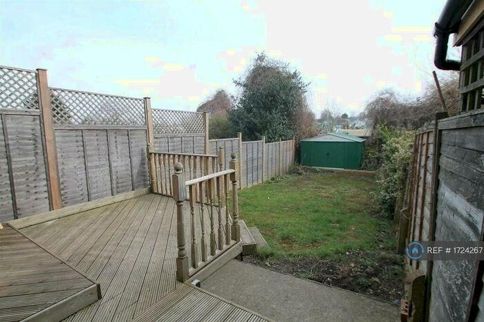 2 Bedroom Flat To Rent In Finchley, London, N3