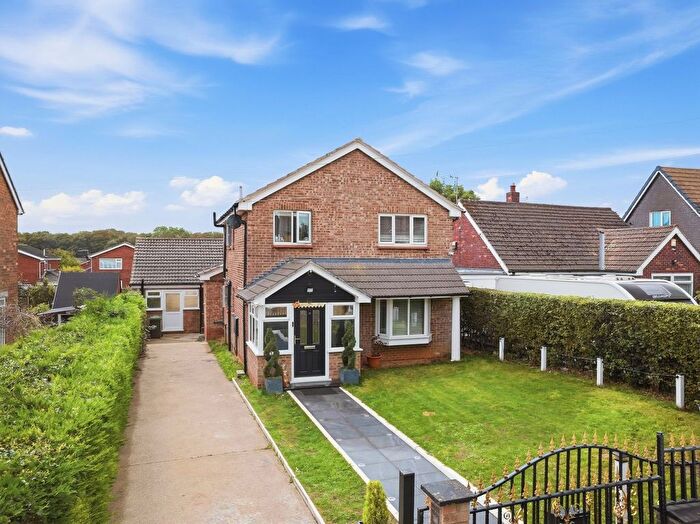 4 Bedroom Detached House For Sale In Long Lane, Carlton-In-Lindrick, S81