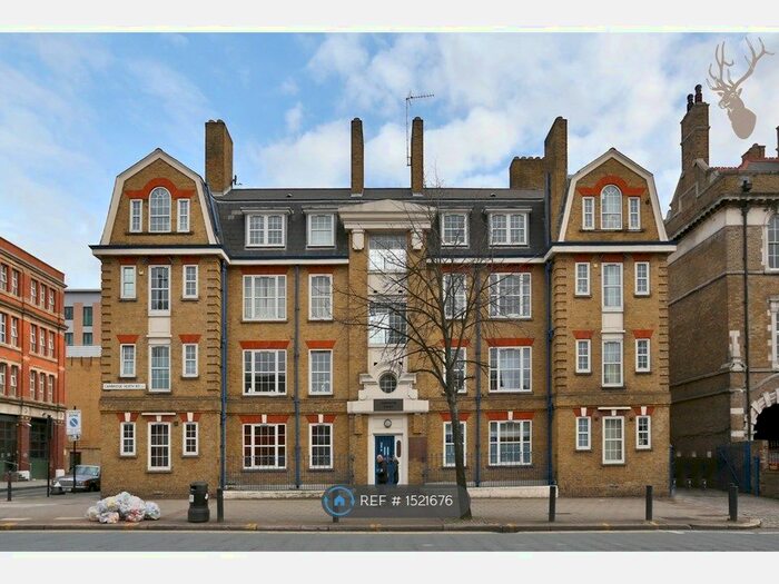 3 Bedroom Flat To Rent In Cambridge Health Road, London, E2