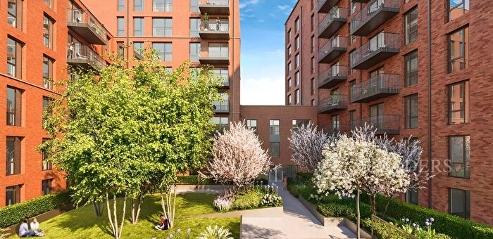 2 Bedroom Flat To Rent In Shadwell Street, B4