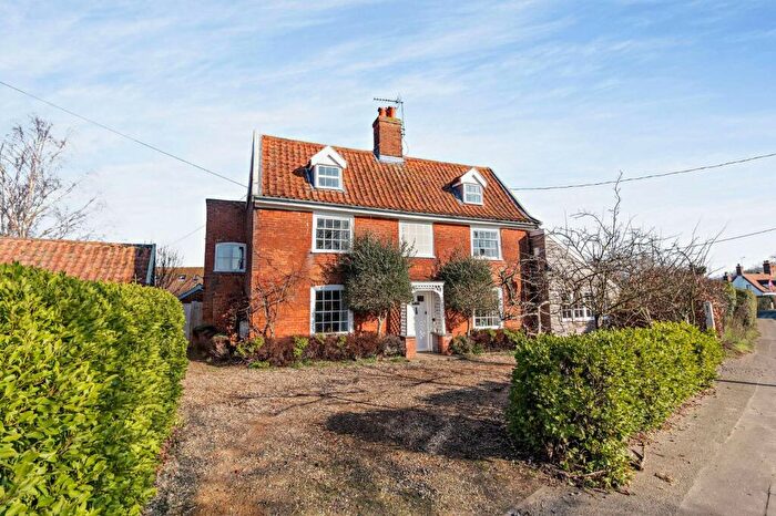 6 Bedroom Detached House For Sale In Little Street, Yoxford, Saxmundham, Suffolk, IP17