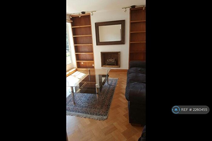 1 Bedroom Flat To Rent In Warner House, London, NW8