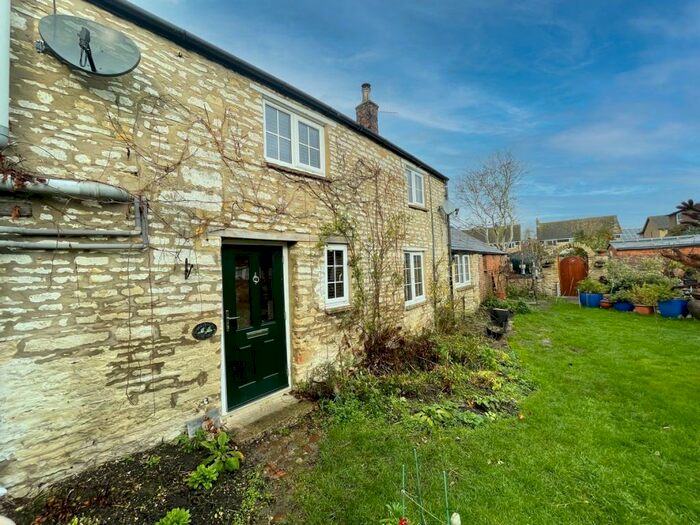 2 Bedroom Cottage To Rent In The Tap Yard, Stoke Goldington, MK16