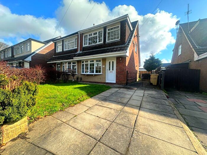 3 Bedroom Semi-Detached Bungalow To Rent In Longhirst Close, Bolton, BL1