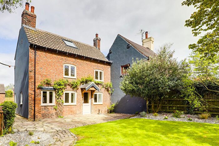 4 Bedroom Semi-Detached House For Sale In Nottingham Road, Trowell, NG9