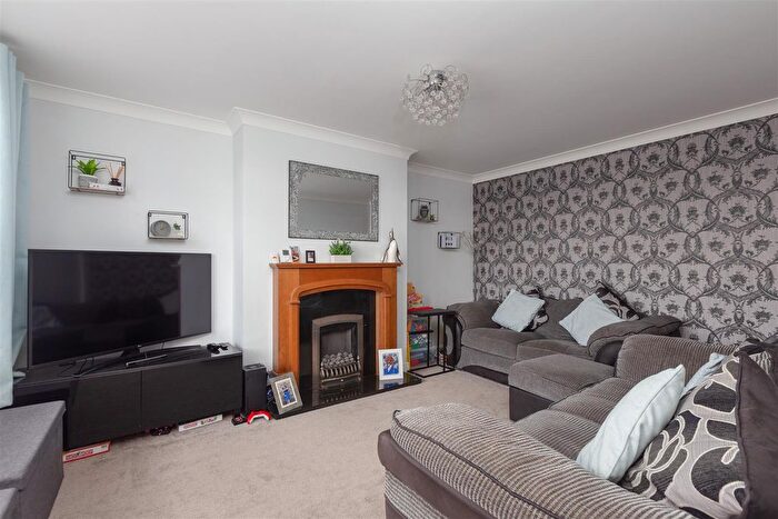 3 Bedroom Semi-Detached House For Sale In Woodlands Road, Lancaster, LA1