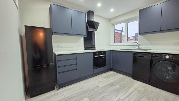 2 Bedroom Flat To Rent In High Street South, Dunstable, LU6