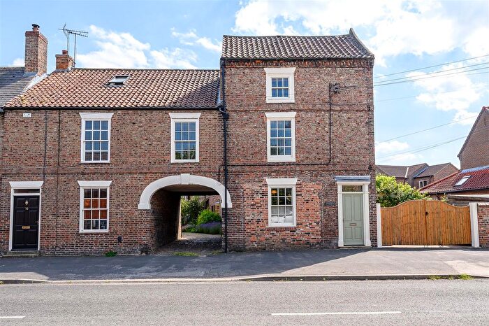 2 Bedroom Cottage For Sale In Main Street, Wheldrake, York, YO19