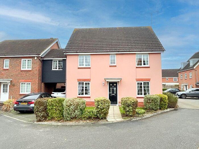 5 Bedroom Semi-Detached House For Sale In Samian Close, Heybridge, Maldon, CM9