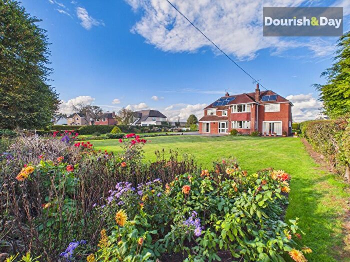 4 Bedroom Detached House For Sale In Eccleshall Road, Great Bridgeford, ST18