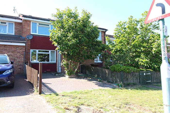 2 Bedroom Terraced House To Rent In Clandon Road, Chatham, Kent, ME5