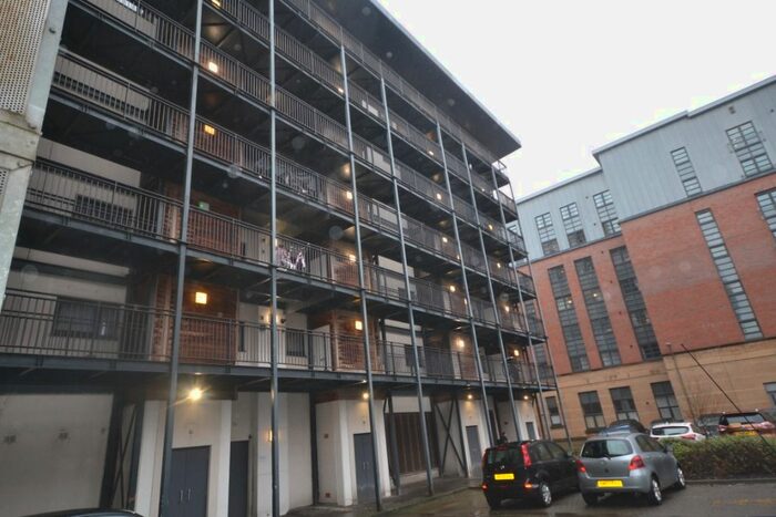 2 Bedroom Flat To Rent In Salamander Court, Leith, Edinburgh, EH6