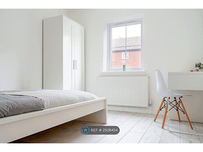 6 Bedroom Semi-Detached House To Rent In Highgate Street, Liverpool, L7