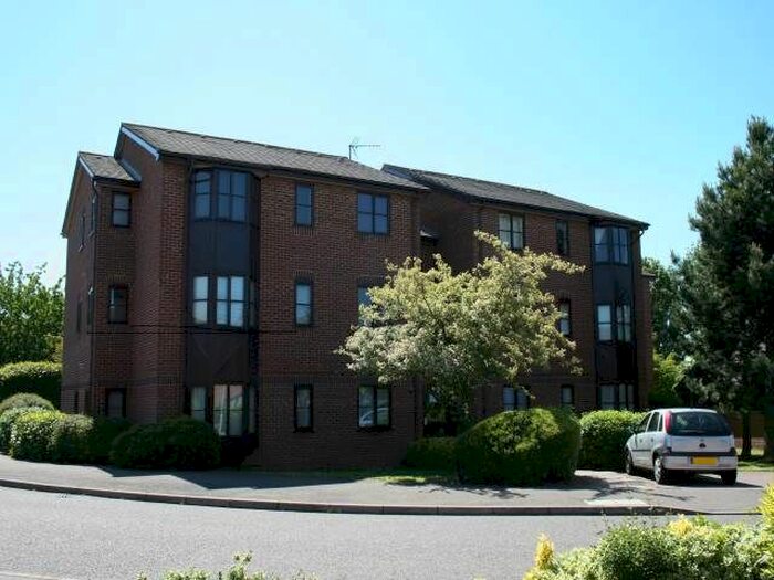 1 Bedroom Flat To Rent In Poets Chase, Aylesbury, Buckinghamshire, HP21