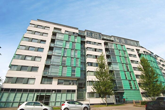 1 Bedroom Flat To Rent In Manor Mills, Ingram Street, Leeds, West Yorkshire, LS11