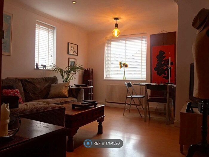 1 Bedroom Flat To Rent In Manor Place, London, SE17
