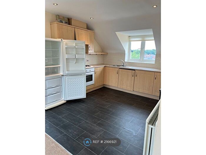 2 Bedroom Flat To Rent In River View, Northampton, NN4