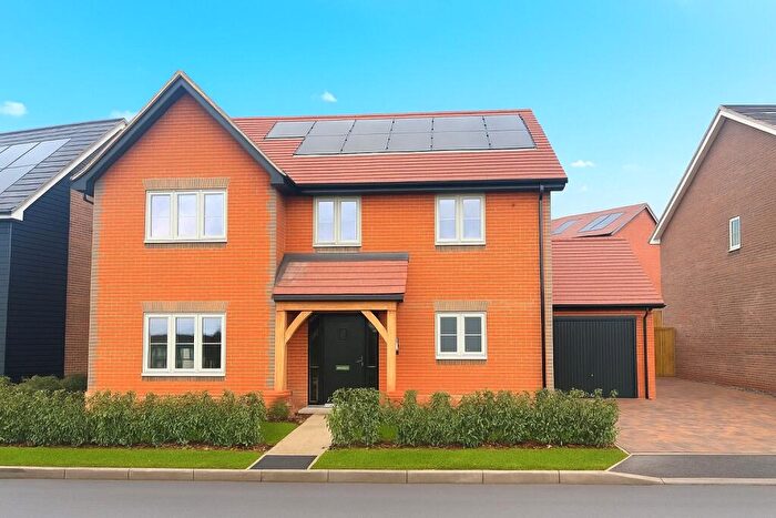 4 Bedroom Detached House For Sale In Tower House Farm, The Street, Mortimer, Reading, RG7