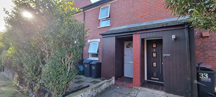 3 Bedroom Terraced House To Rent In Queens Road, Croydon, Surrey., CR0