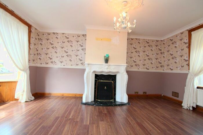 3 Bedroom Semi-Detached House To Rent In Lynsted Gardens, London, SE9