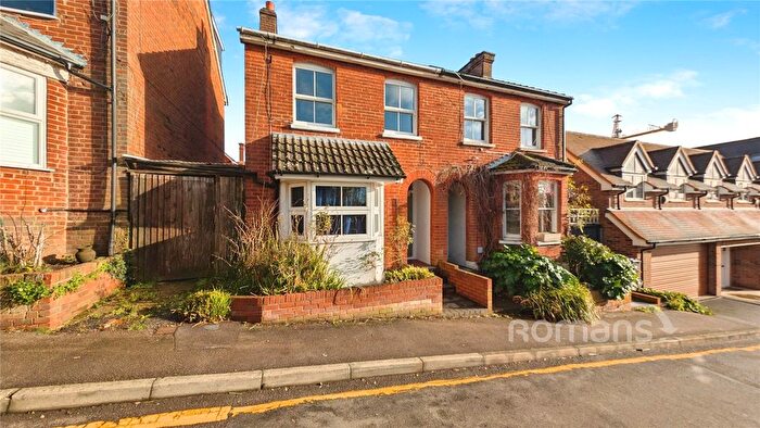 3 Bedroom Semi Detached House For Sale In Upper South View, Farnham, Surrey, GU9