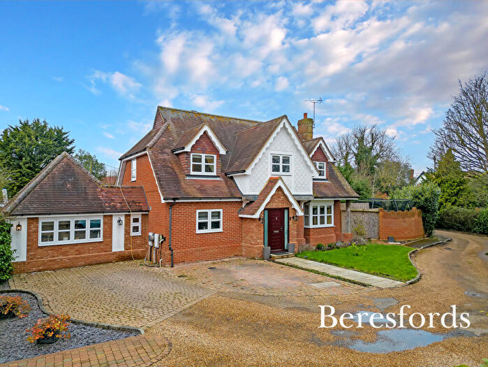 5 Bedroom Detached House To Rent In The Orchard, Braintree Road, CM6