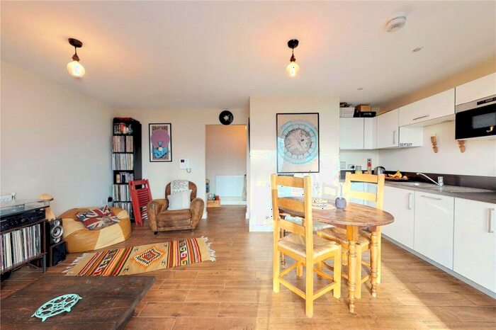 1 Bedroom Apartment To Rent In Roseberry Place, London, Uk, E8